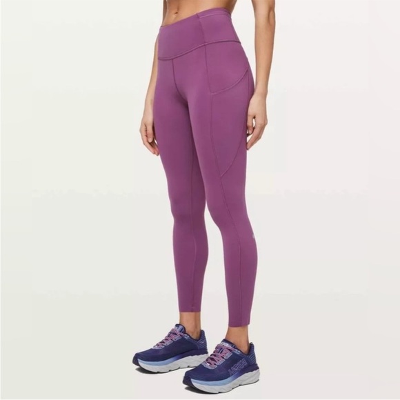 Lululemon Fast and Free High-Rise Tight 28"
Vintage Plum size 4 - Picture 1 of 10